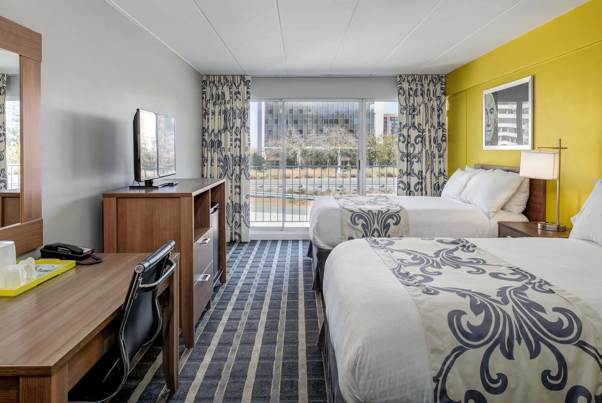 Americana Hotel Arlington Bagian luar foto